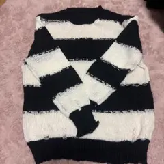 黒と白のストライプ ニットセーター 長袖