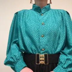 ブルーグリーン 金ボタン ドット柄 スタンドカラー クラシカル レトロ ブラウス