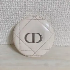 Dior ディオール　スキンフォーエバークチュールルミナイザー　06