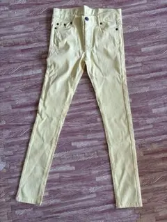 【新品未使用】イエロー スキニーパンツ チノパン Sサイズ