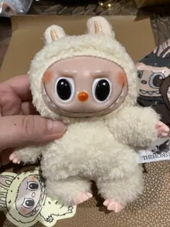 ラブブ ベージュ