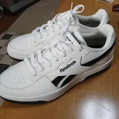 Reebok スニーカー ホワイト×ブラック