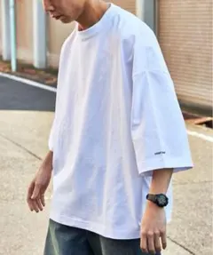 ビッグシルエット ワンポイント クルーネック Tシャツ / ワイドシルエットのサムネイル