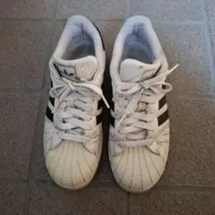 adidas Superstar ホワイト/ブラック スニーカー　23センチのサムネイル