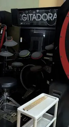 ドラムマニア（白筐体）オフラインキット付属 - メルカリ