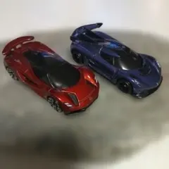 Hot Wheels ミニカー 赤と青の２個セット