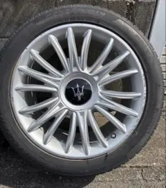 ゆーが　Maserati 純正 19インチ 10J リアタイヤホイール ② ゆーが様専用 Maserati 純正 19インチ 10J リアタイヤホイール ②