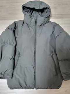 GU　ジーユー　ヒートパデッドブルゾン　ダウン　S カーキ