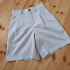 GU ライトベージュ ハーフパンツ　M