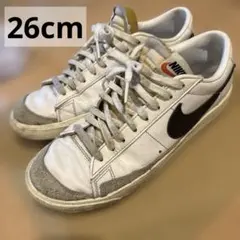 NIKE Blazer Low ホワイト グレー ローカットスニーカーのサムネイル
