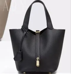 新品未使用　本革 キューブバッグ バケツ型バッグ 黒 ハンドバッグ　pm