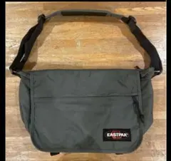 EASTPAK メッセンジャーバッグ グレー