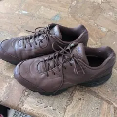値下げ　Reebok レザー カジュアルシューズ US 8　26.5cmのサムネイル