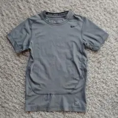 《未使用》NIKE PRO COMBAT ボーイズコンプレッション半袖Tシャツ