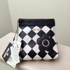 Item thumbnail for item 44a96a2f-e83a-4bd5-a40f-22c348f9084e