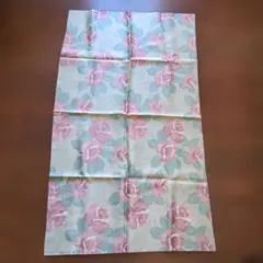 ローズ柄 生地 はぎれ 花柄　美品　未使用品