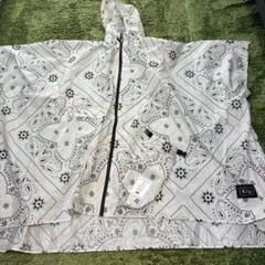 KiU キウ　雨具　撥水　カッパ　レインコート　バンダナ　ペイズリー　ポンチョのサムネイル