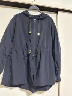 マウンテンパーカー