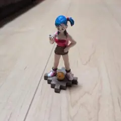 K*Z様 希少！　ドラゴンボール　ミニ台座付き　フィギュア　ブルマ