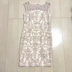 グレースコンチネンタル　刺繍タイトドレスのサムネイル