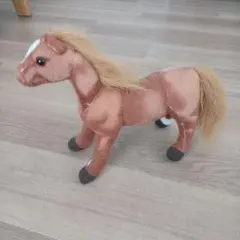 馬 ぬいぐるみ 自立