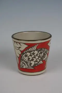 沖縄 壺屋焼 小橋川清正作 魚紋赤絵 マグカップ - メルカリ