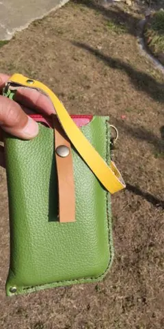 レザースマホホルダー