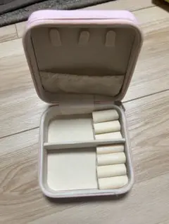 ピンク アクセサリーケース コンパクト