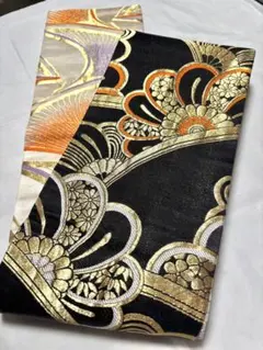 袋帯 六通 華文 金糸 箔 黒地 正絹 振袖 長尺 - メルカリ