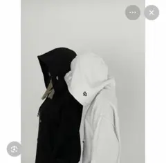 melt the lady bodyエンブロイダリーフーディーのサムネイル