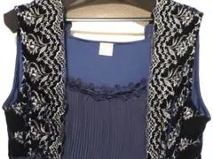 axes femme USED紺色ベロア調刺繍模様ワンピース・Mサイズ