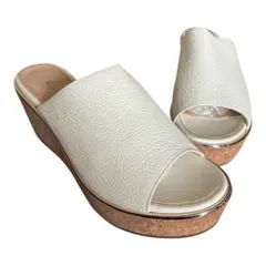 DIANA お値下げ‼️ホワイトレザー厚底サンダル