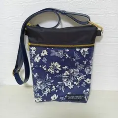 ハンドメイド ちょっとそこまでショルダー 英字フラワー ダークグレー