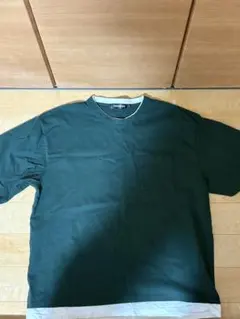 グリーン　半袖Tシャツ