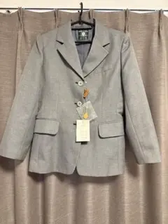 新品！Main Lieber キッズ グレー ボタン付きジャケット　150cm