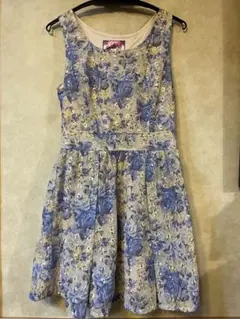 Item thumbnail for item 2325e9f9-6afd-4452-92d7-29d13e252f01