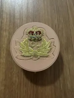 Item thumbnail for item e696dc71-e1d7-425e-83f8-7f505f230b88