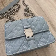 トミー・ヒルフィガー デニムショルダーバッグ