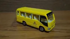 【箱なし】トミカ 三菱ふそう ローザ 幼稚園バス 黄色 スクールバス ミニカー