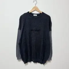 美品　シルク混　袖切り替えニット　BC ami ビスケー　ロゴニット　グレー