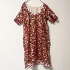 一点もの✨ 刺繍入り 半袖 ワンピース 衣装 ハンドメイド？ スパンコール 赤