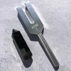 【残りわずか!漆黒!最強魔除け】クリスタルチューナー 音叉 天然石 モリオン