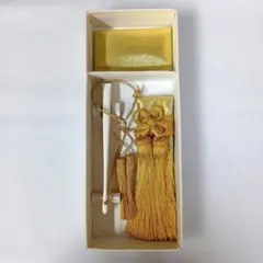 懐剣&筥迫＆末広 3点セット 金 白花 つまみ細工 A - メルカリ