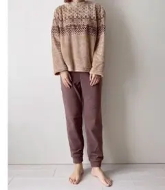 UNIQLO ファーリーフリースセット ルームウェア クルーネック Sベージュ