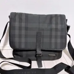 『美品』Burberry(バーバリー)ショルダーバッグ チェック柄