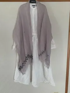パドカレ　リネン 薄いベージュ系ストールのサムネイル