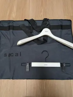 【新品未使用】sacai ガーメント3つ、ハンガー4つセット 新品未使用】sacai ガーメント3つ、ハンガー4つセット - メルカリ
