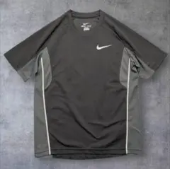 Nike ブラック 半袖 Tシャツ テック 刺繍ロゴ ｙ２ｋ Archive