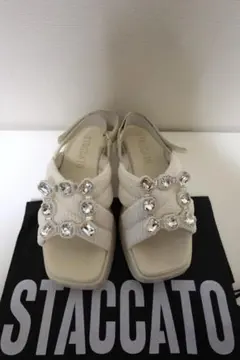 STACCATO ビジュー付き厚底サンダル ホワイト22cmのサムネイル