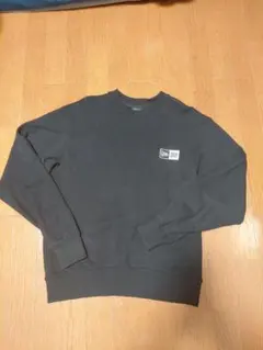 NEW ERA ブラック クルーネックスウェット